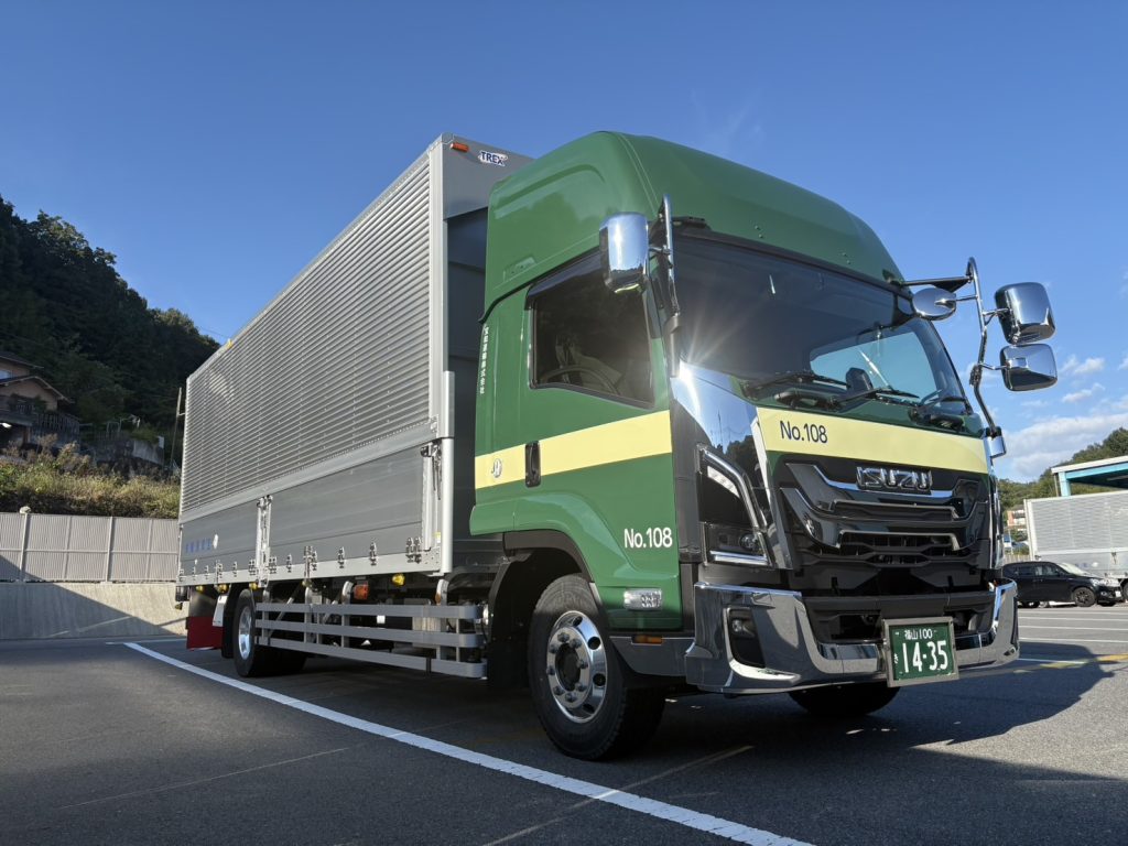 🚚新車が仲間入り！快適で安心の7tウイング車が尾道営業所に配備されました